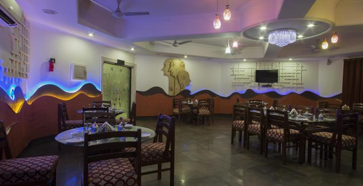 Hotel Goverdhan Palace
